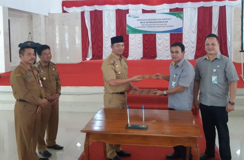 Setahun Bertugas di Kapuas, Bupati Lepas 19 Dokter Magang