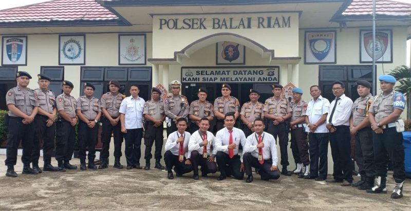 Kunjungi Warga Kurang mampu, Kapolres Serahkan Tali Asih