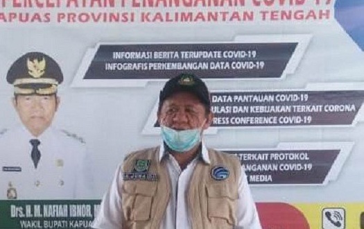 Apresiasi Petugas Posko Covid-19, Anggota DPRD Berikan Bahan Makanan