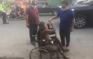 Berkah Idul Fitri, Gubernur Sugianto Berikan Uang Rp15 Juta untuk Warga Berkursi Roda