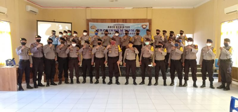 Anggota Kodim Ajarkan Bhabinkamtibmas Cara Budidaya Madu Kalulut