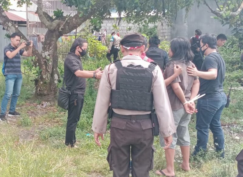 Berkah Idul Fitri, Gubernur Sugianto Berikan Uang Rp15 Juta untuk Warga Berkursi Roda