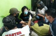 Digeledah Polisi, Warga Mendawai Sembunyikan Sabu di Lantai Rumah