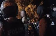 Digeledah Polisi, Seorang Waria Kedapatan Bawa Sajam