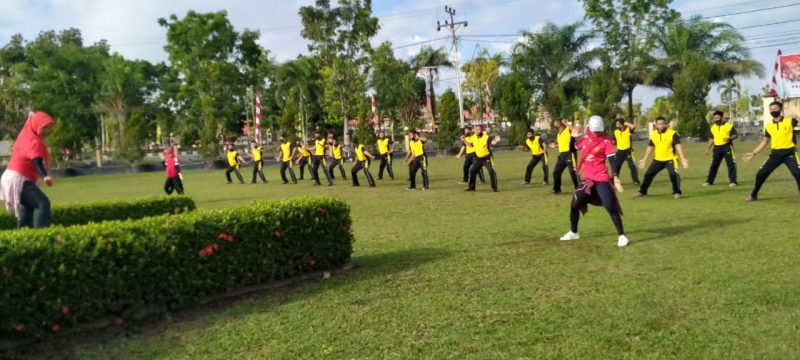 Lantik 13 Pejabat Administrator dan Pengawasan, Ini Pesan Bupati Katingan