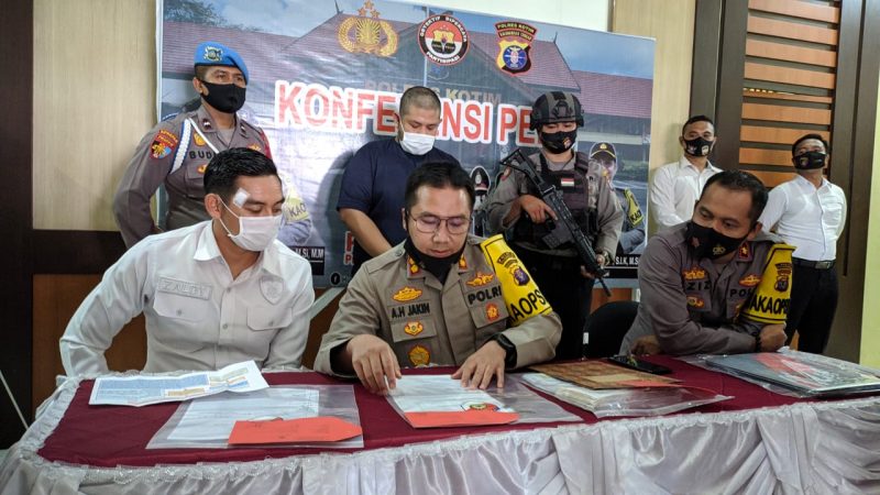 Baunya Menyengat, Ternyata Ada Mayat Membusuk di Sekolah