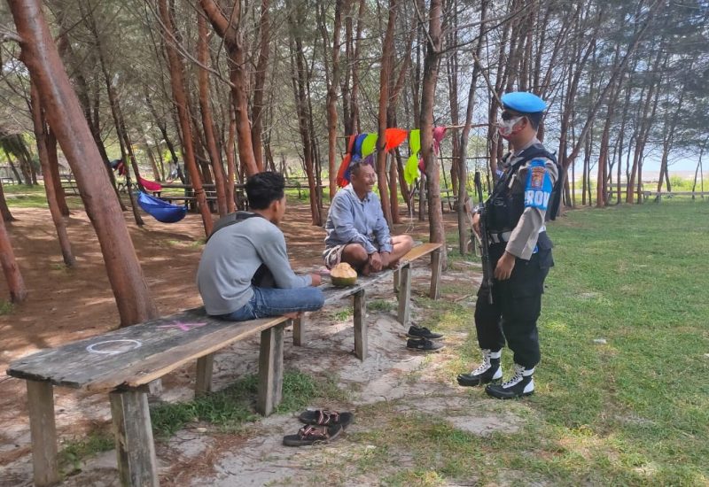 Sambut HUT Polwan, Srikandi Polres Sukamara Berbagi