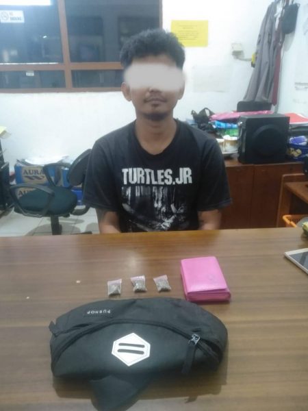 Polisi Ringkus Pengedar Ganja di Pasar Keramat