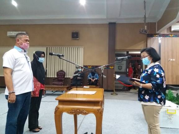 Program Pengadaan Alat Berat Bantu Masyarakat untuk Berkebun Berladang