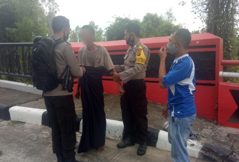 Cegah Covid-19, Polsek Danau Sembuluh Sosialisasi Prokes di Pasar Malam