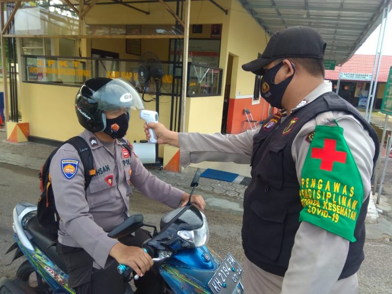 Ops Zebra, Lantas Polres Seruyan Gelar Baksos untuk Masyarakat Kurang Mampu