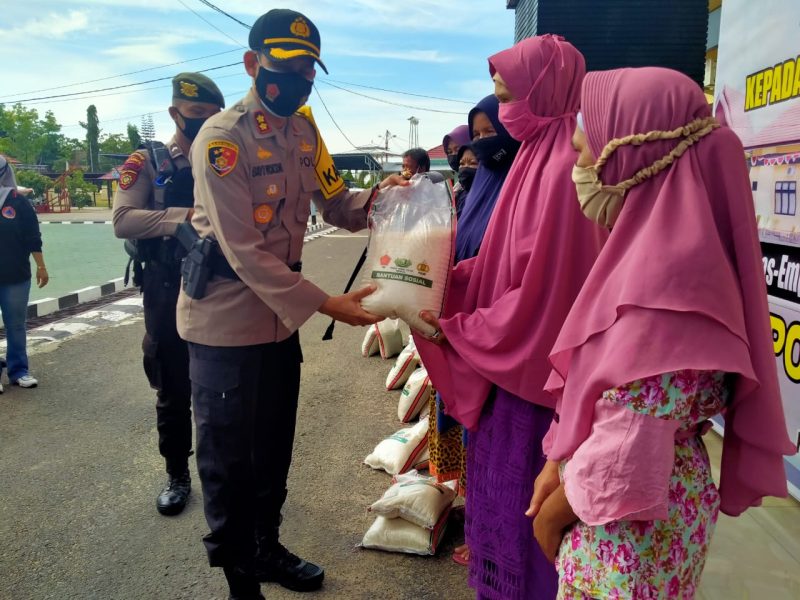 Polsek Hanau Laksanakan Jumat Bersih