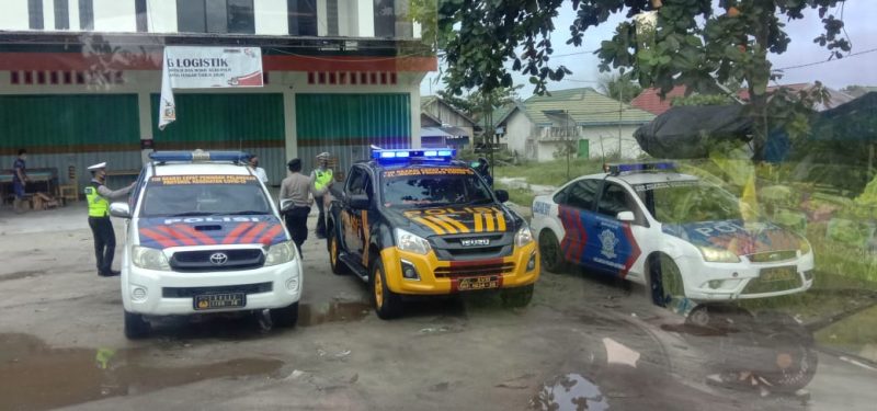 Tunggu Pembeli, Acil Idah Simpan Sabu di Bawah Rak Gelas