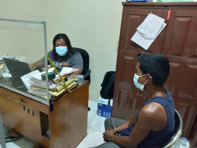 Dipergoki Masuk Rumah Tanpa Permisi, Pemuda Ini Mencuri Dua Unit Ponsel
