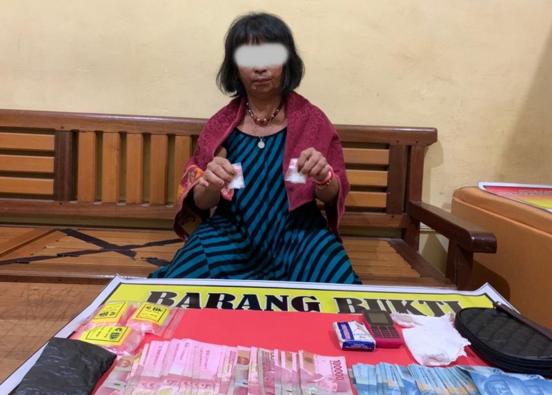 Diduga Pengedar, Nenek Simpan 11 Paket Sabu Seberat 8,40 Gram