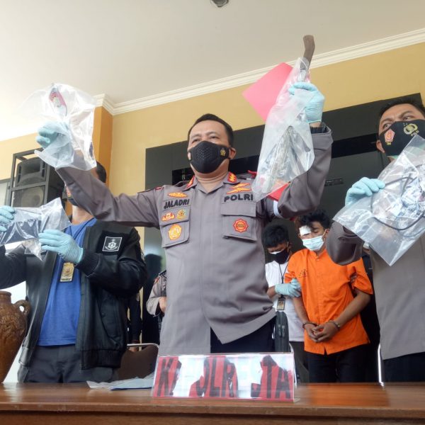 Pelaku Pembacokan Dipecat Gegara Berbuat Kesalahan