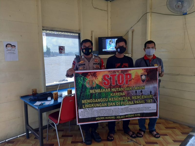 Berantas Pungli, Bhabinkamtibmas Desa Putih Giat Sampaikan Sosialisasi