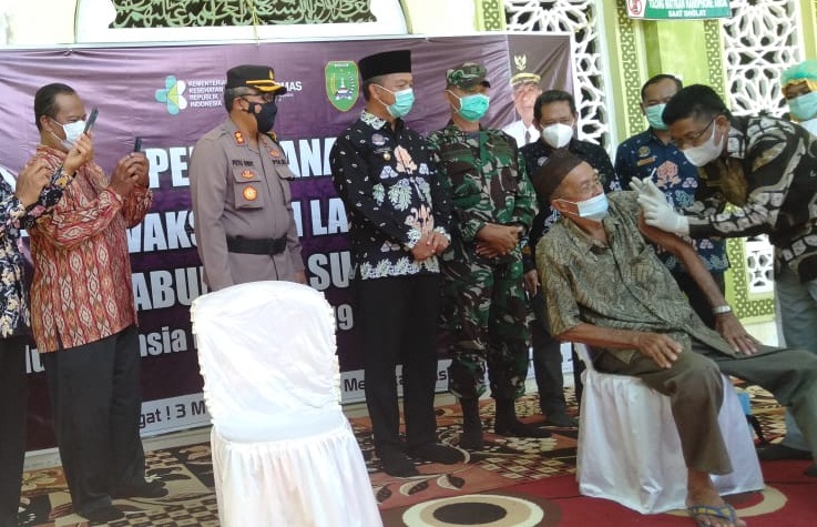 Warga Dirung Bakung Dambakan Penyelesaian Jalan Kolektor
