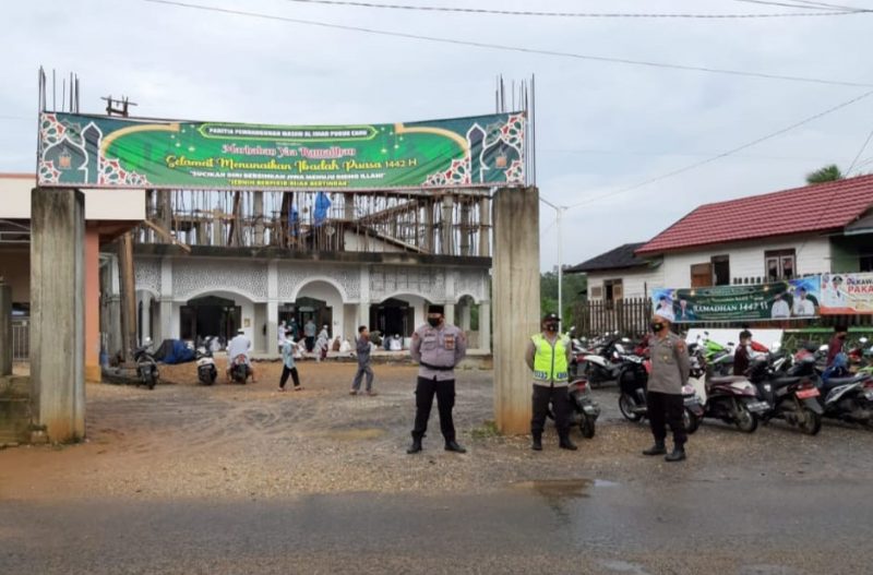 Selain Masjid, Personel Polsek Murung Amankan Pelaksanaan Ibadah di Gereja