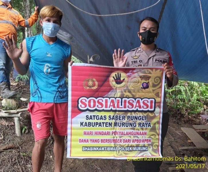 Sampaikan Edukasi Prokes Covid-19 Sembari Berikan Masker Gratis