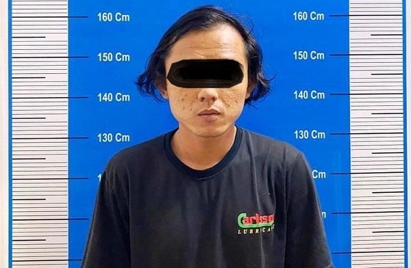 Hantam Belakang Pikup, Pengendara Sepeda Motor Tewas