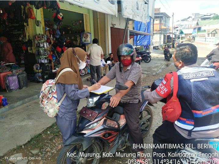 Warga Desa Juking Pajang Diberikan Sosialisasi Saber Pungli