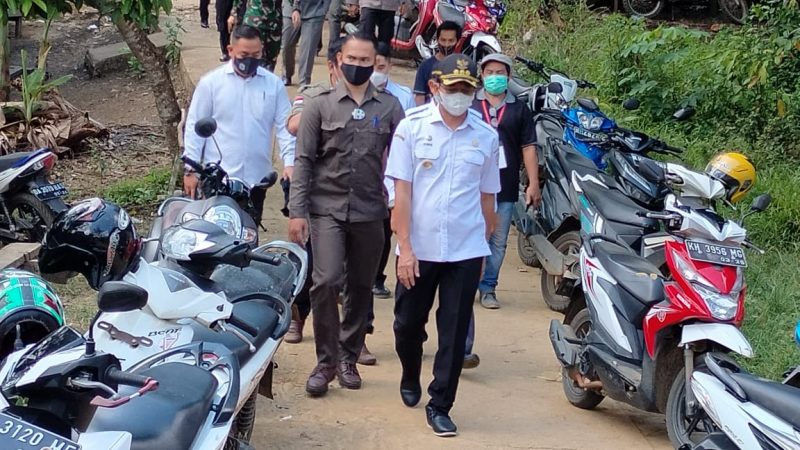 Bhabinkamtibmas Desa Muara Bumban Serukan Imbauan Prokes