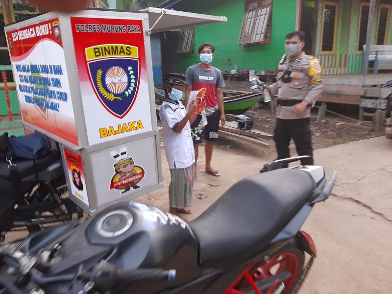 Berikan Edukasi Prokes Covid-19 kepada Pedagang Pentol