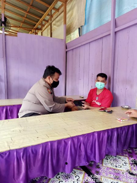Santai di Warung Sembari Sosialisasi Prokes
