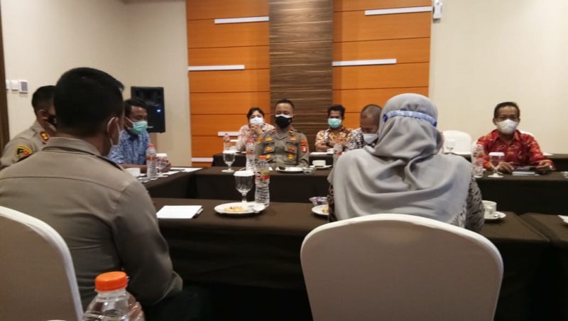 PPKM Darurat, Polsek Hanau Lakukan Penyekatan