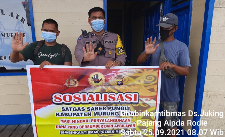 Briptu Tri Oktapianor Ajak Warga Binaannya Disiplin Prokes
