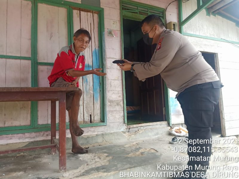 Bripka Akhmad Kholil Edukasi Prokes Covid-19