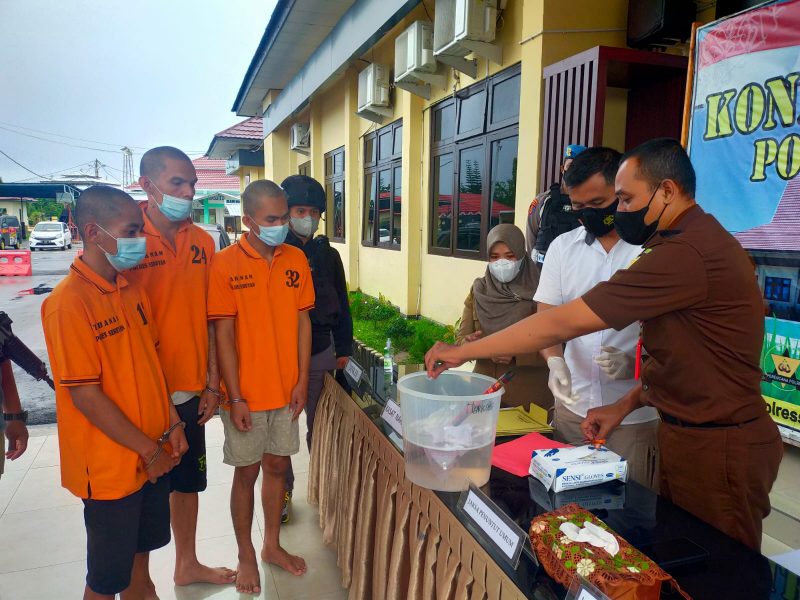Bacok Ayah dan Anak, Pelaku Langsung Menyerahkan Diri
