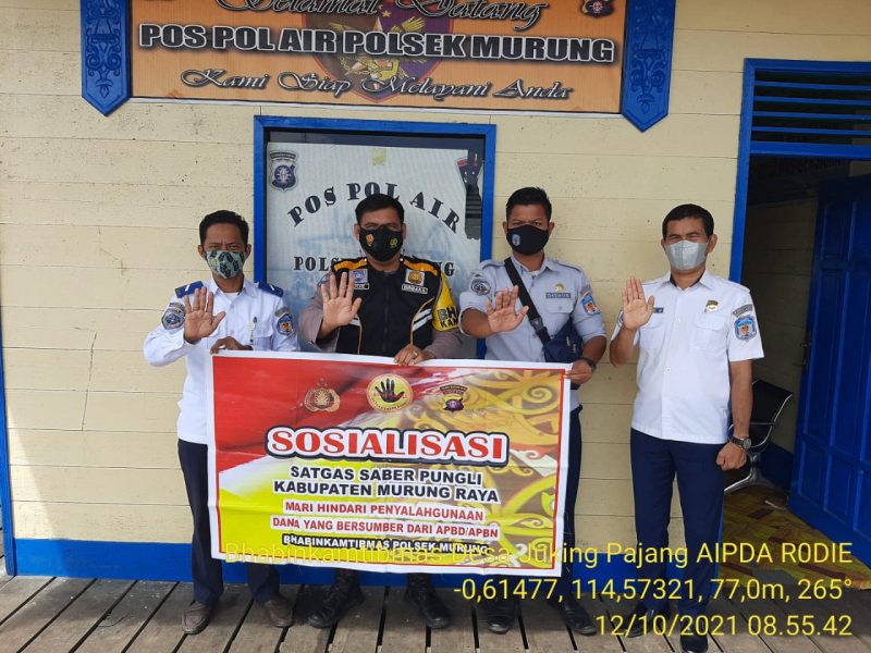 Aipda Rodie Ajak Warga yang Beraktivitas di Pinggiran Sungai Patuhi Prokes