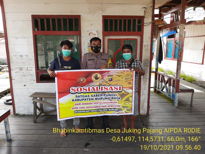 Bripka Abdul Haris Sambang Warga untuk Ingatkan Prokes