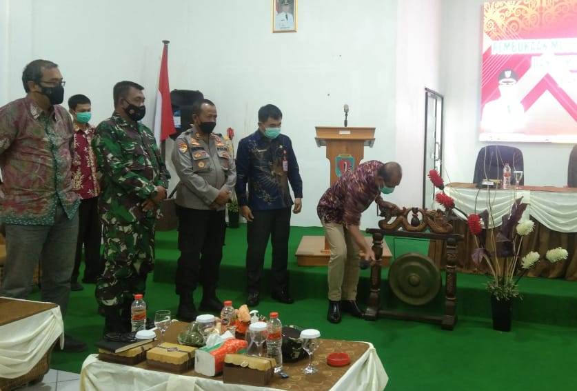 Bripka Risha Arif Yusuf Sosialisasikan Pentingnya Prokes