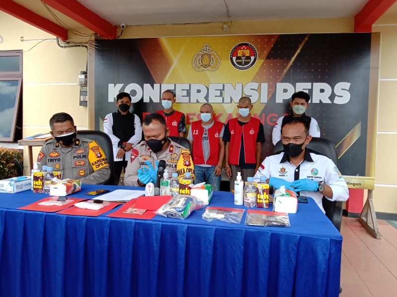 Warga Melapor Ada OTK Mencurigakan, Ternyata Kurir Sabu Lagi Berteduh