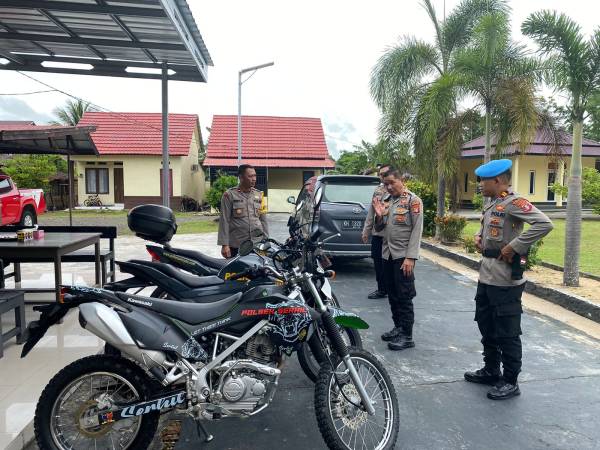 Wakapolres Seruyan Cek dan  Ingatkan Anggota Rawat Kendaraan