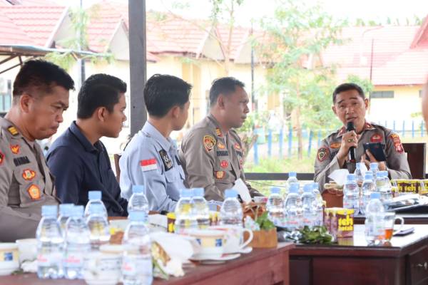 Polres Seruyan Gelar Coffe Morning Bersama Wartawan