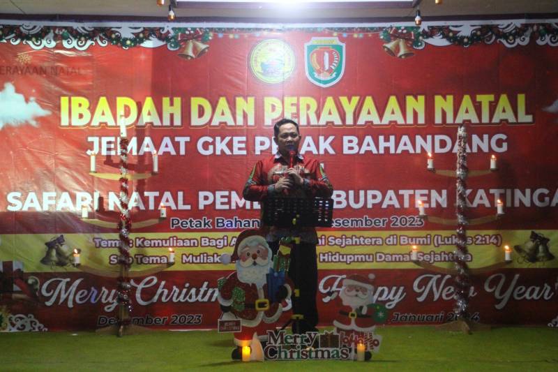 Pj. Bupati Katingan Bersama Rombongan Safari Natal di Desa Petak Bahandang