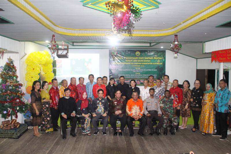 Pj. Bupati Katingan Safari Natal di Desa Baun Bango