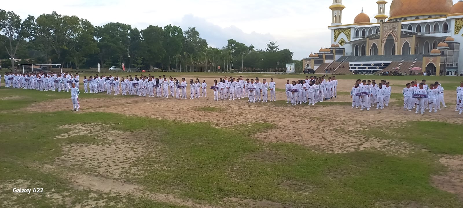 BUPATI : Tingkatkan Semangat Juang, Raih Prestasi Terbaik