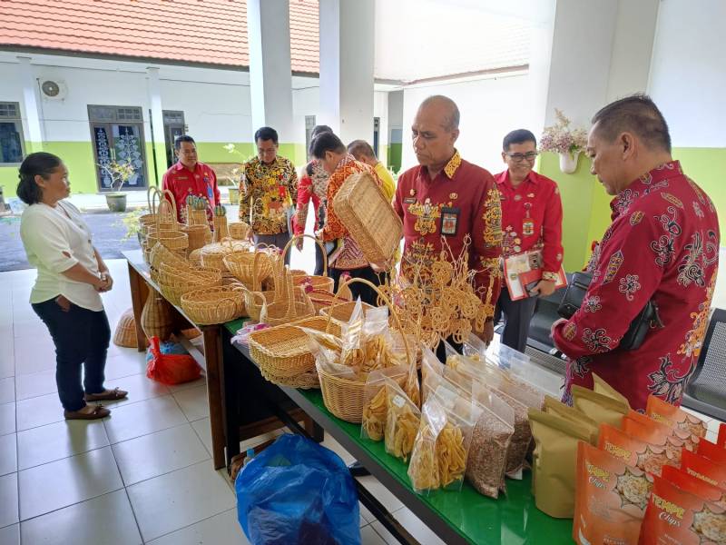 Sekda Katingan Apresiasi Hasil Produk Lokal UMKM
