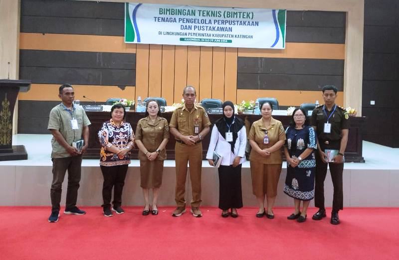 Sekda Katingan Buka Bimtek Tenaga Pengelola Perpustakaan dan Pustakawan