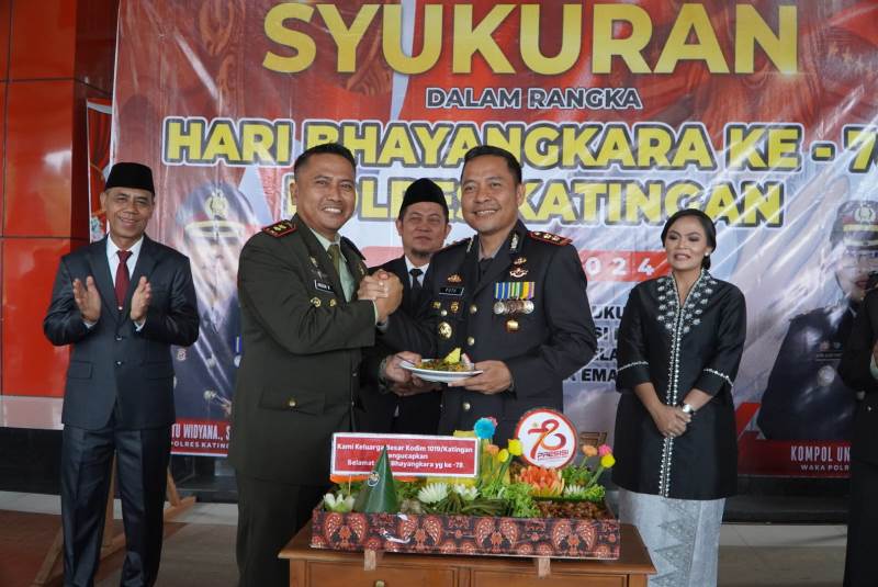 Momen HUT Bhayangkara ke-78, Terus Tingkatkan Sinergitas TNI-Polri