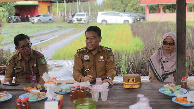Penjabat  Bupati Ajak Petani Muda Semangat Kembangkan Pertanian