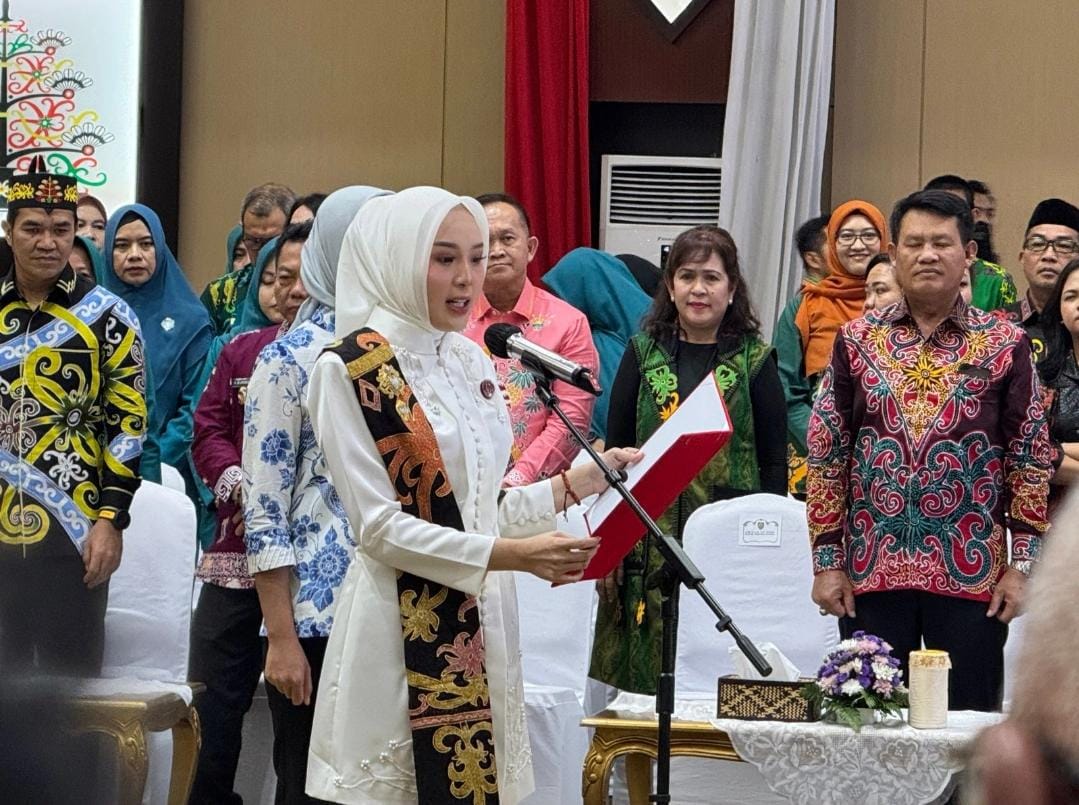 Ketua Dekranasda Kalteng Lantik Ketua Dekranasda Kabupaten/kota