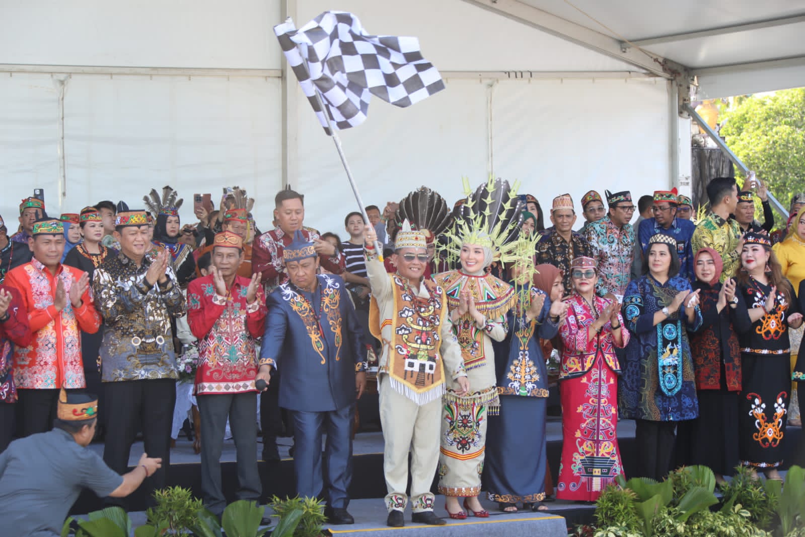 Pelestarian Budaya Lewat Karnaval, Gubernur Kalteng Dukung FBIM Jadi Agenda Nasional