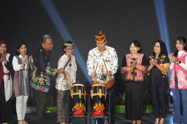 Seni Budaya Kalteng Tahun 2025 Resmi Dibuka