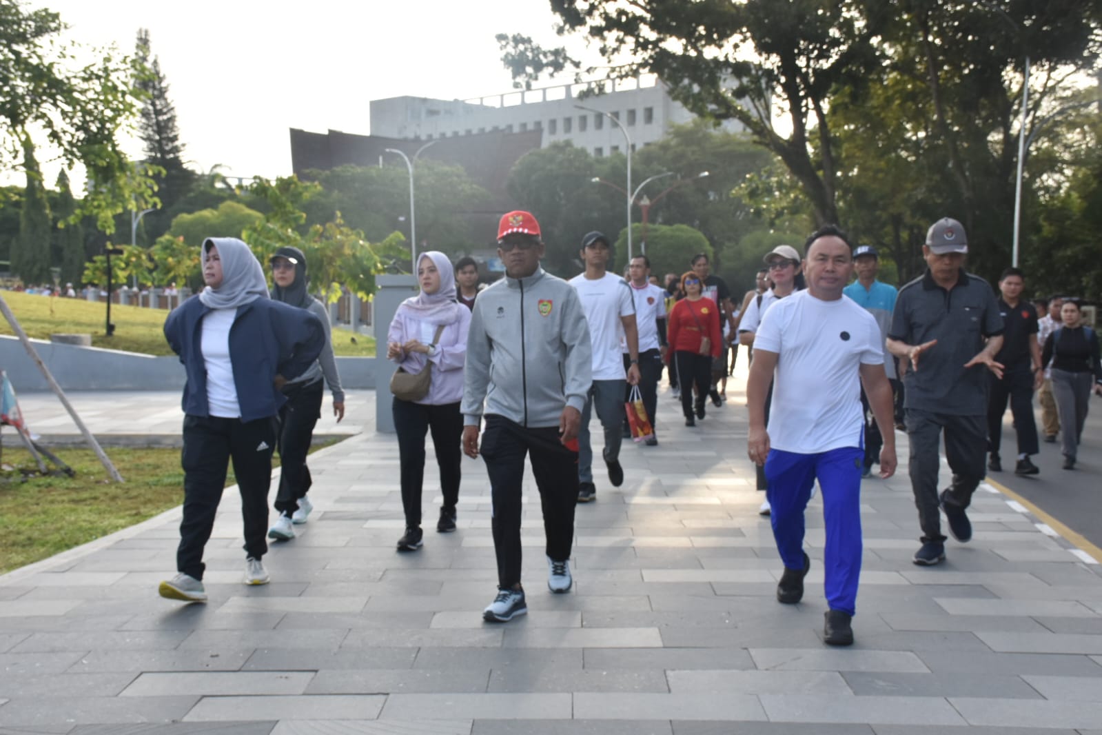 Biasakan Gaya Hidup Sehat Dengan Berolahraga